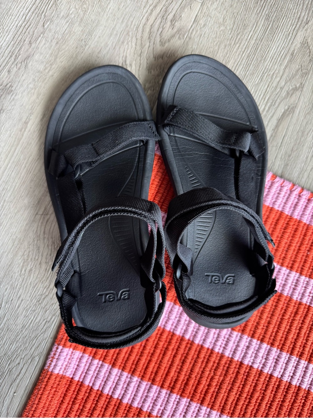 Teva Hurricane XLT2 Black 10 women’s - Picture 5 of 8